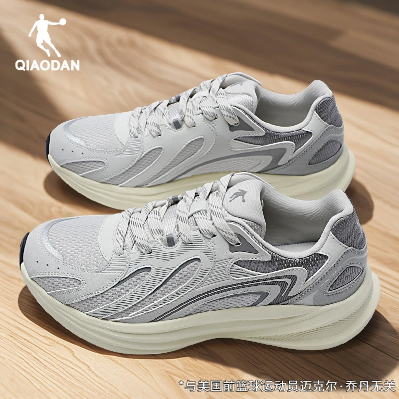 乔丹跑步鞋男款复古潮流休闲鞋2025夏季新款透气运动鞋男生运动鞋