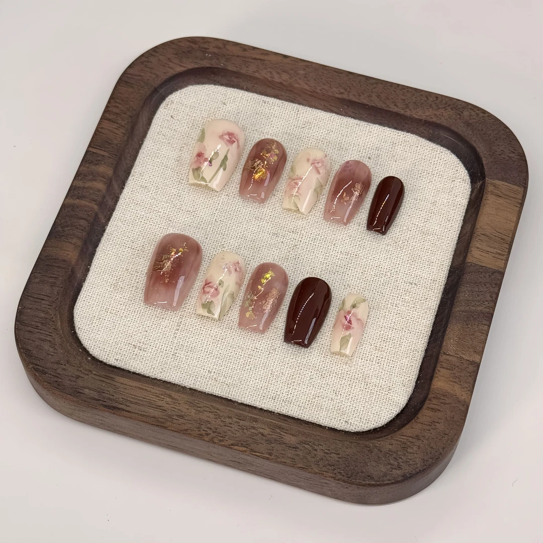 Daisy'【玫瑰梦境】晕染腮红花朵金箔手绘美拉德色系穿戴甲