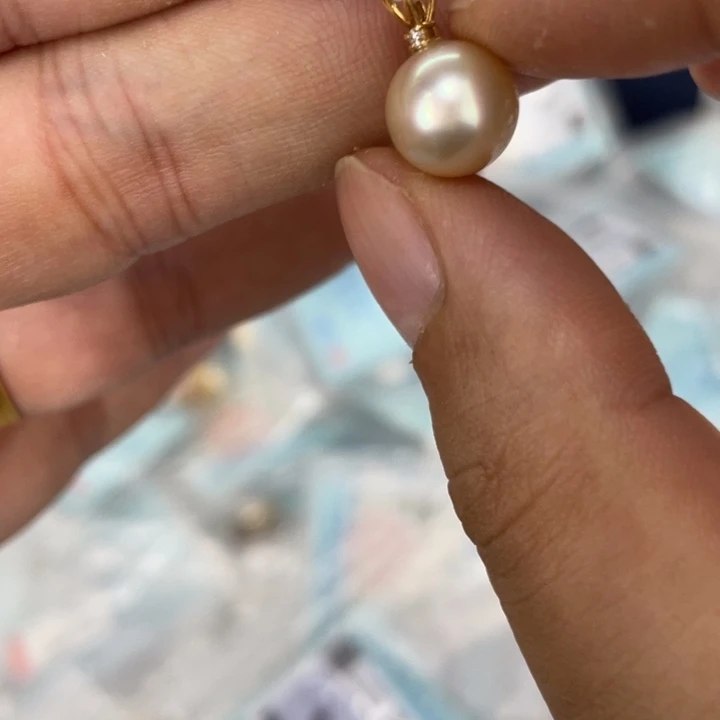 颈饰海水珍珠18K金镶嵌