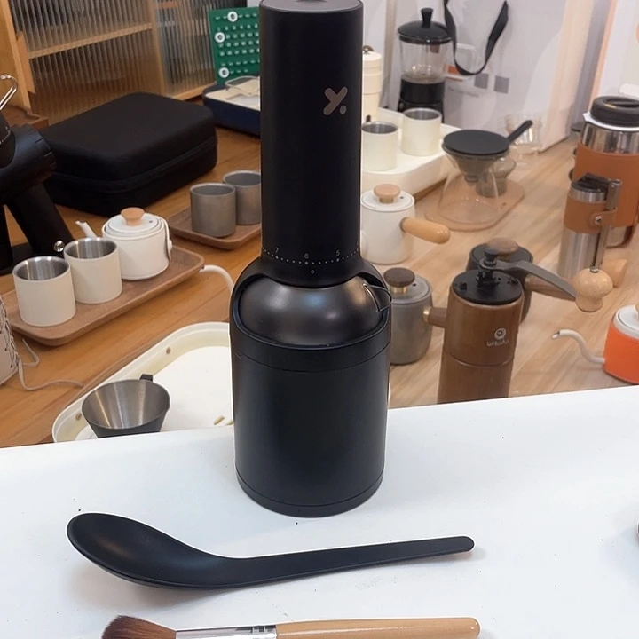 不锈钢酒瓶款磨豆机