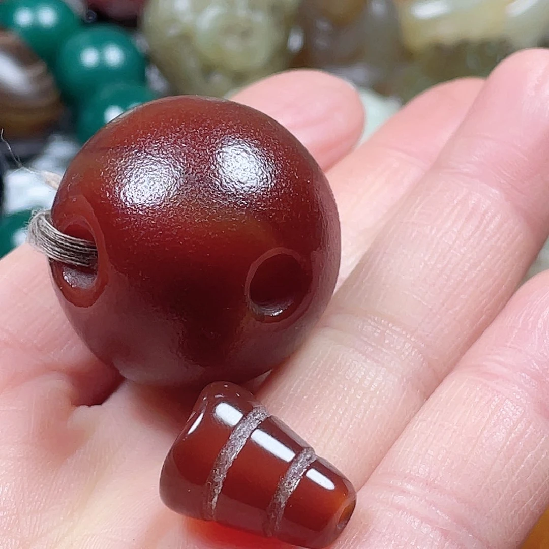 玛瑙/玉髓挂件未镶嵌谁****憾