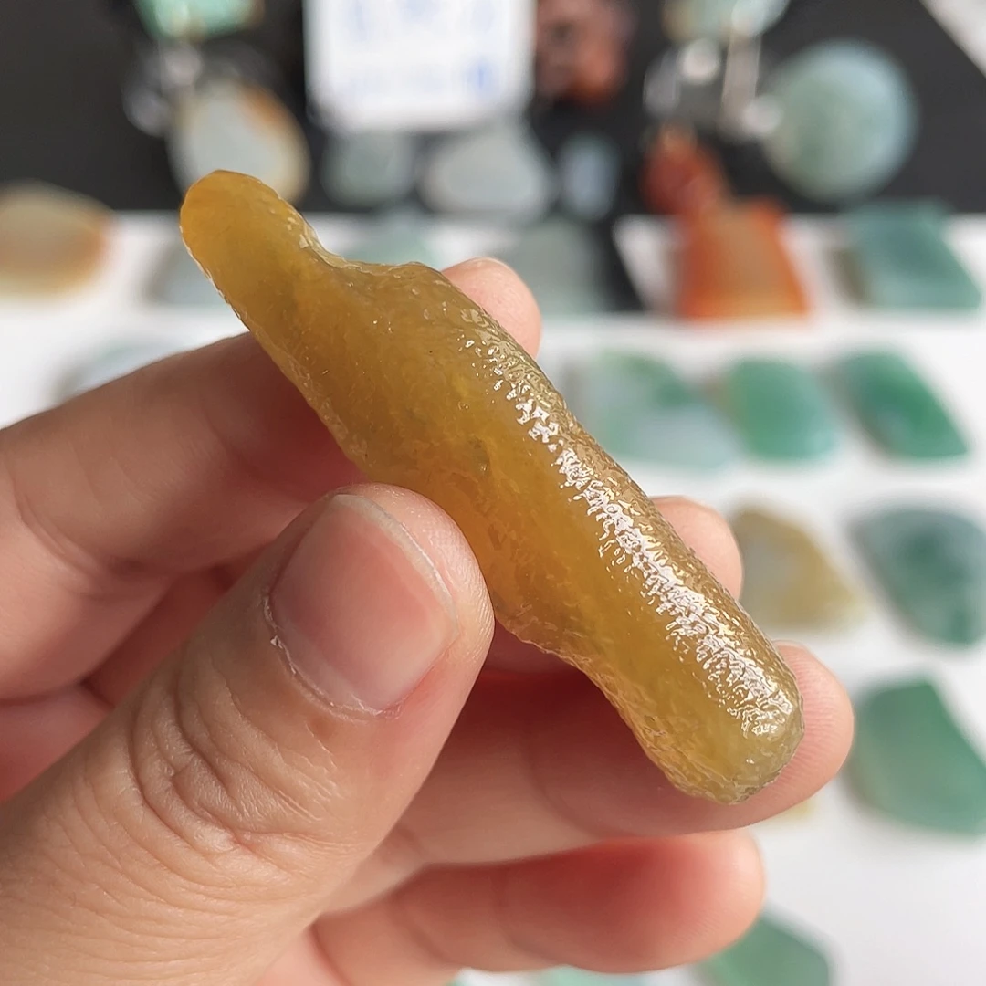 定制翡翠未镶嵌包工