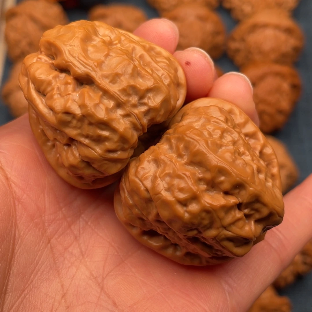 文玩核桃把件39四开背三角蛙