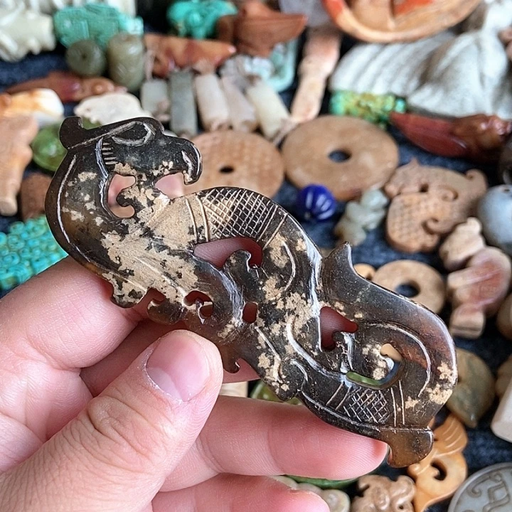 和田玉未镶嵌颈饰13