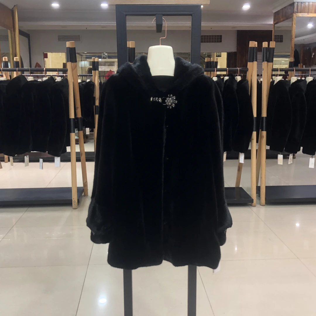 高端女款经典浪位帽