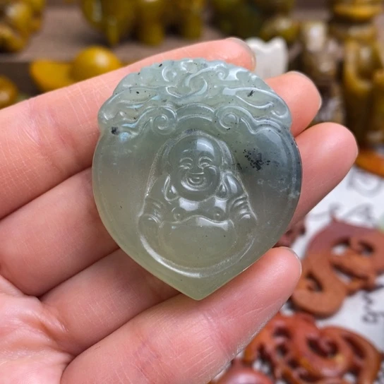 蛇纹石玉未镶嵌颈饰78