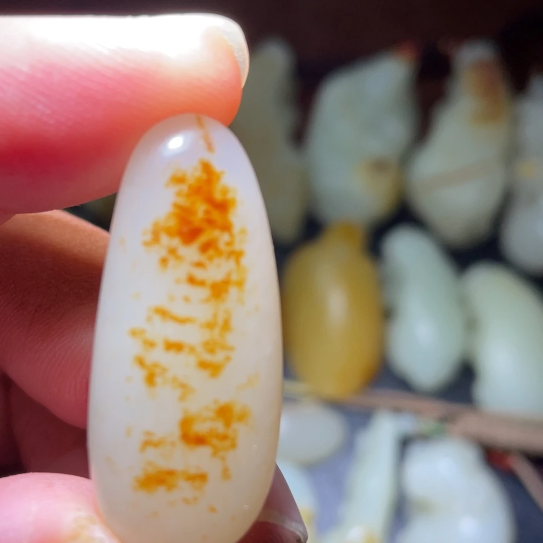 和田玉（糖玉）未镶嵌颈饰