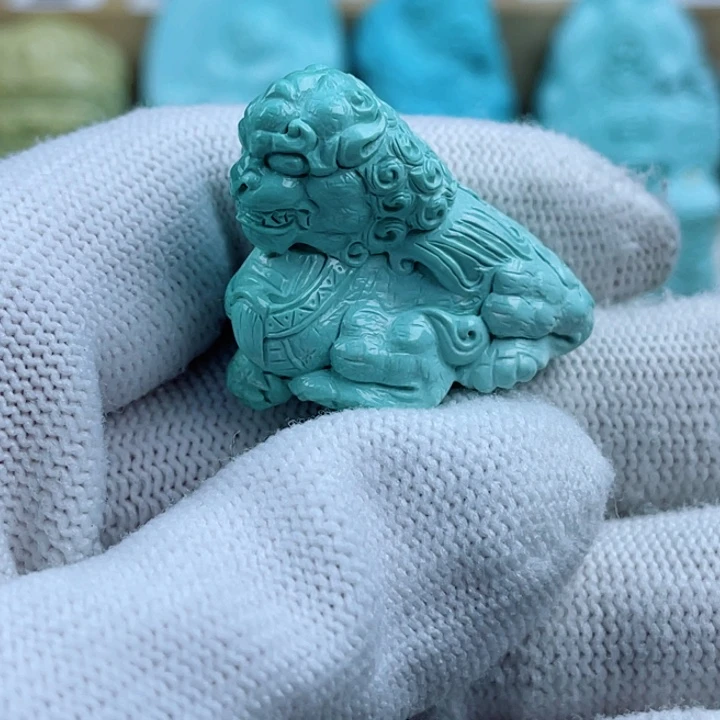 绿松石未镶嵌珠宝奇石