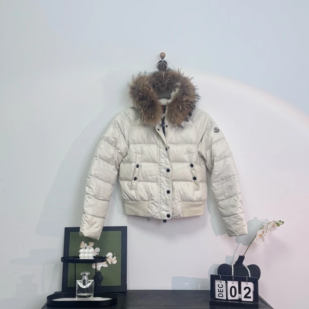 99新 MONCLER Alpin白色毛领飞行员羽绒服 1码