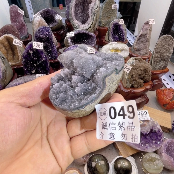 未镶嵌大型摆件（非配饰）水晶