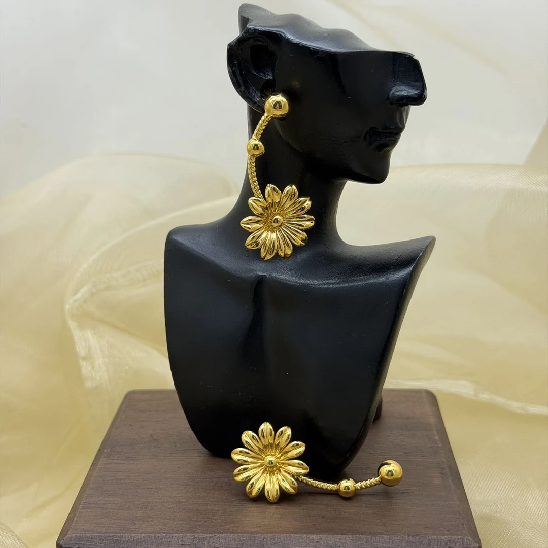 B播 5.15g 足金999 耳饰 e