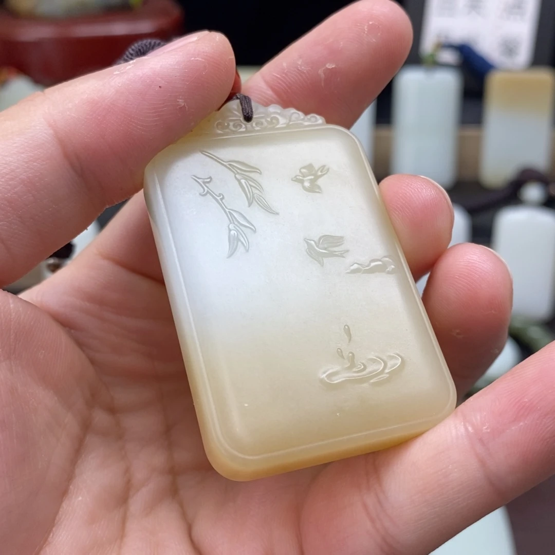 和田玉未镶嵌颈饰