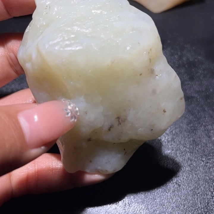 和田玉未镶嵌珠宝奇石