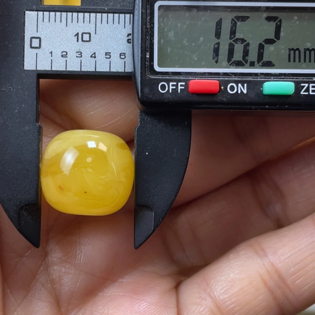 【闪购商品】裸石蜜蜡未镶嵌32杂