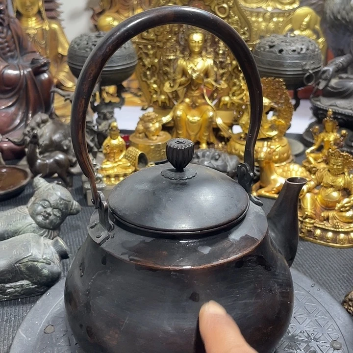近*离铜壶。