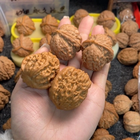 迟***沐吊坠文玩核桃6平谷霸王。夜明珠