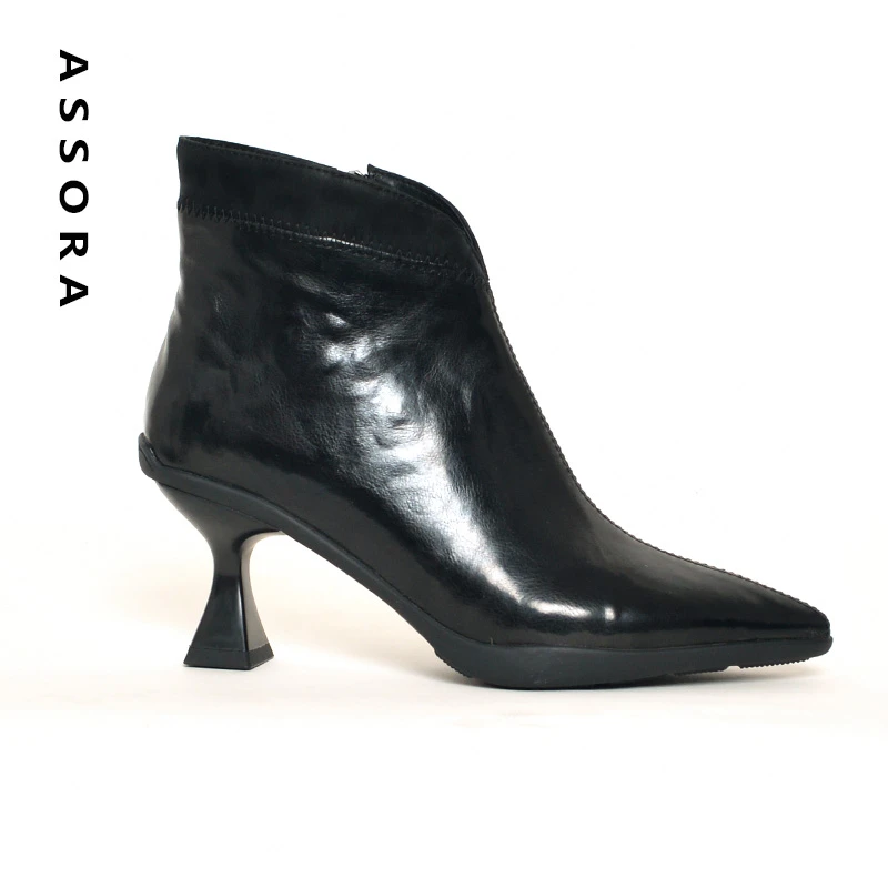 断码.37.39厚底5cm靴子手抓纹羊皮粗跟尖头气质高跟豹纹短靴女