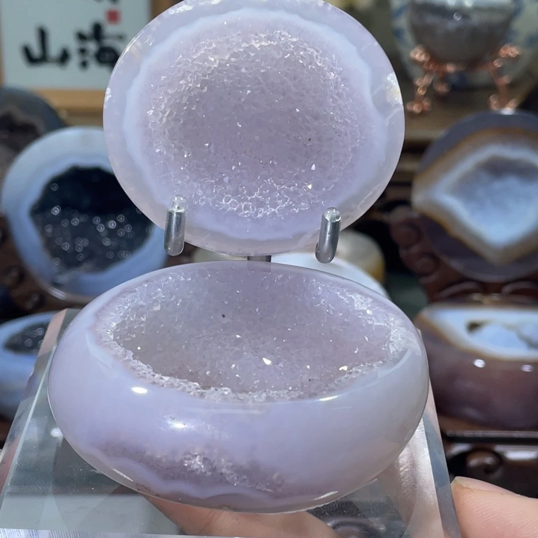 大型摆件（非配饰）未镶嵌水晶聚宝盆