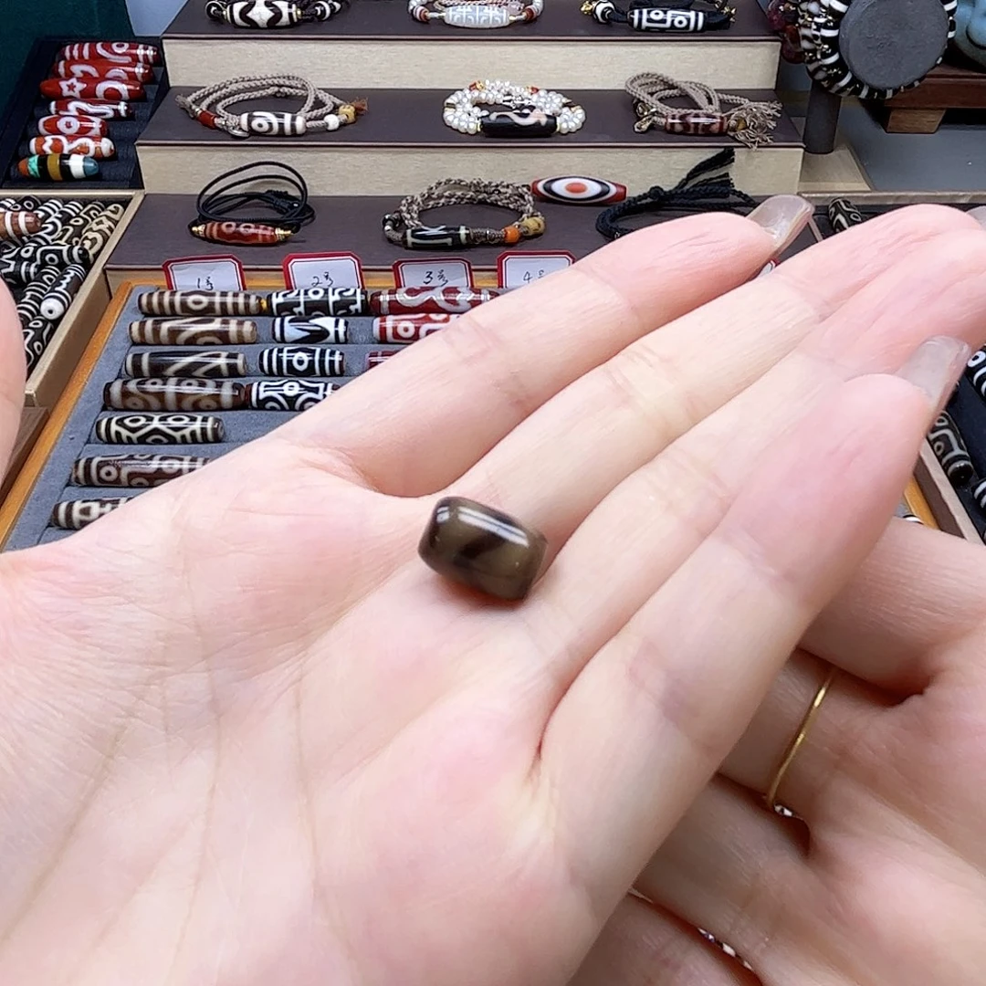 玛瑙/玉髓颈饰未镶嵌鱼****e