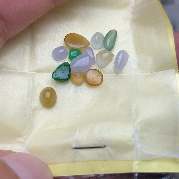 定制翡翠未镶嵌戒指