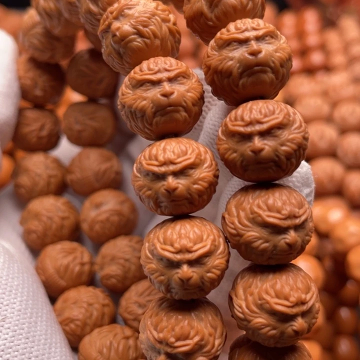 猴头核桃吊坠李*秀斗战胜佛