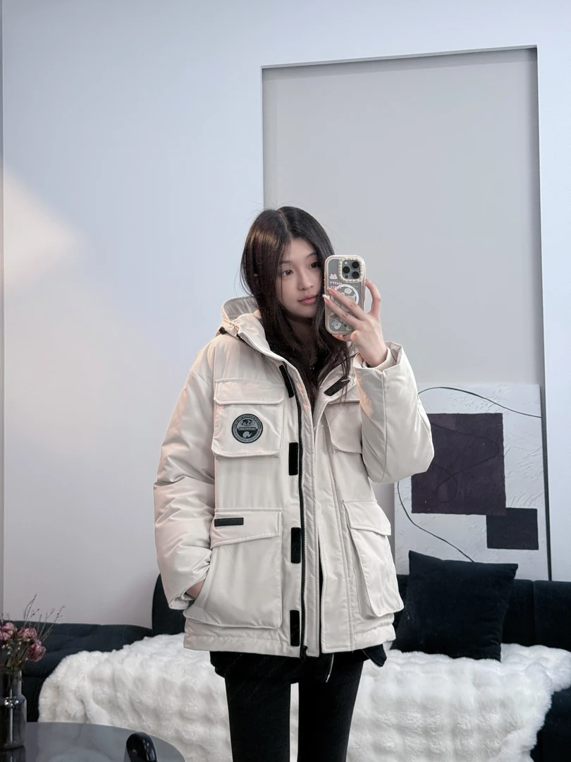 工装羽绒服女冬季2025新款男女情侣冲锋衣高级感加厚派克服