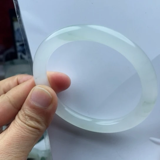 石英质玉（金丝玉）手镯未镶嵌