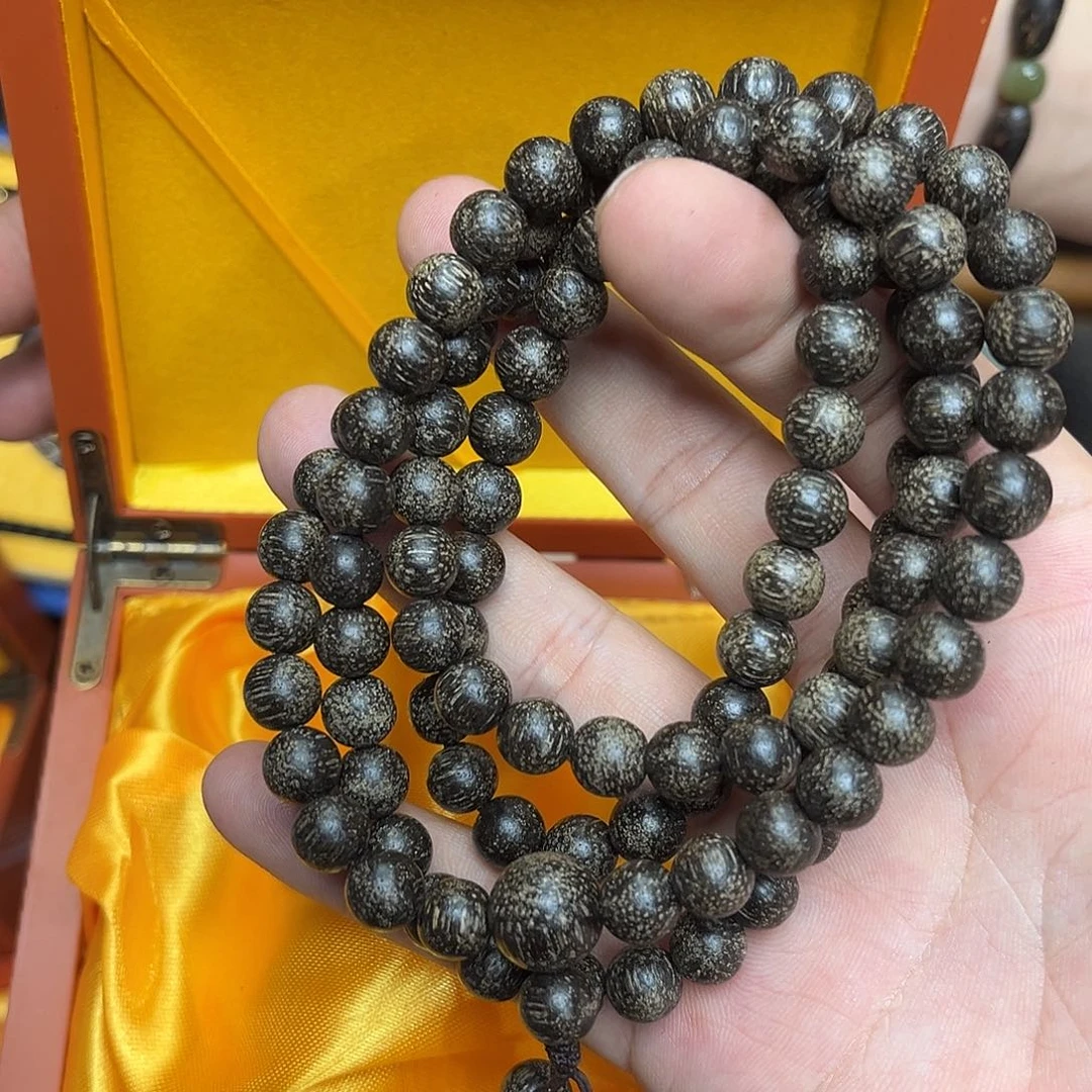 大叶紫檀（黑酸枝木类）