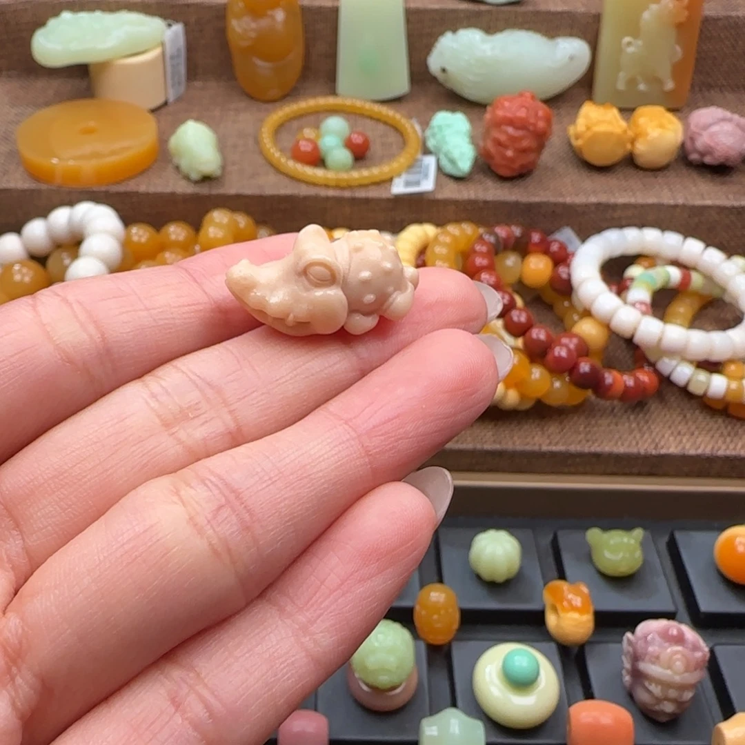 抓***茶石英质玉未镶嵌11