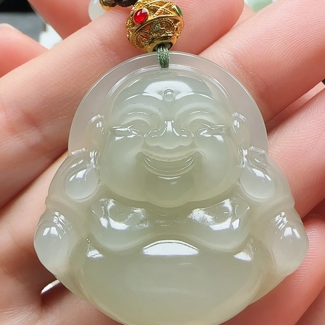 和田玉颈饰足金镶嵌