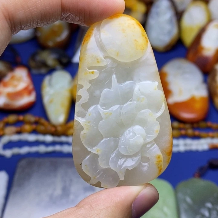 和田玉未镶嵌珠宝奇石