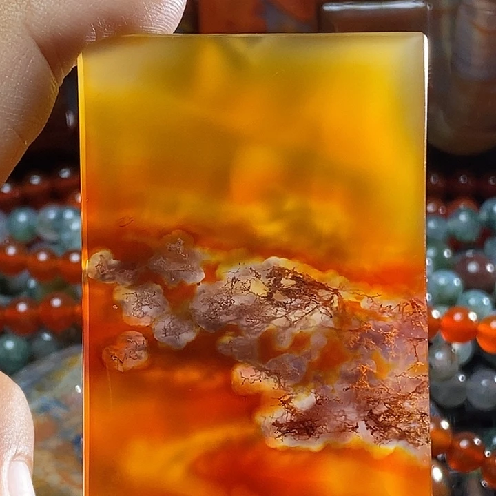 用***1玛瑙/玉髓未镶嵌颈饰