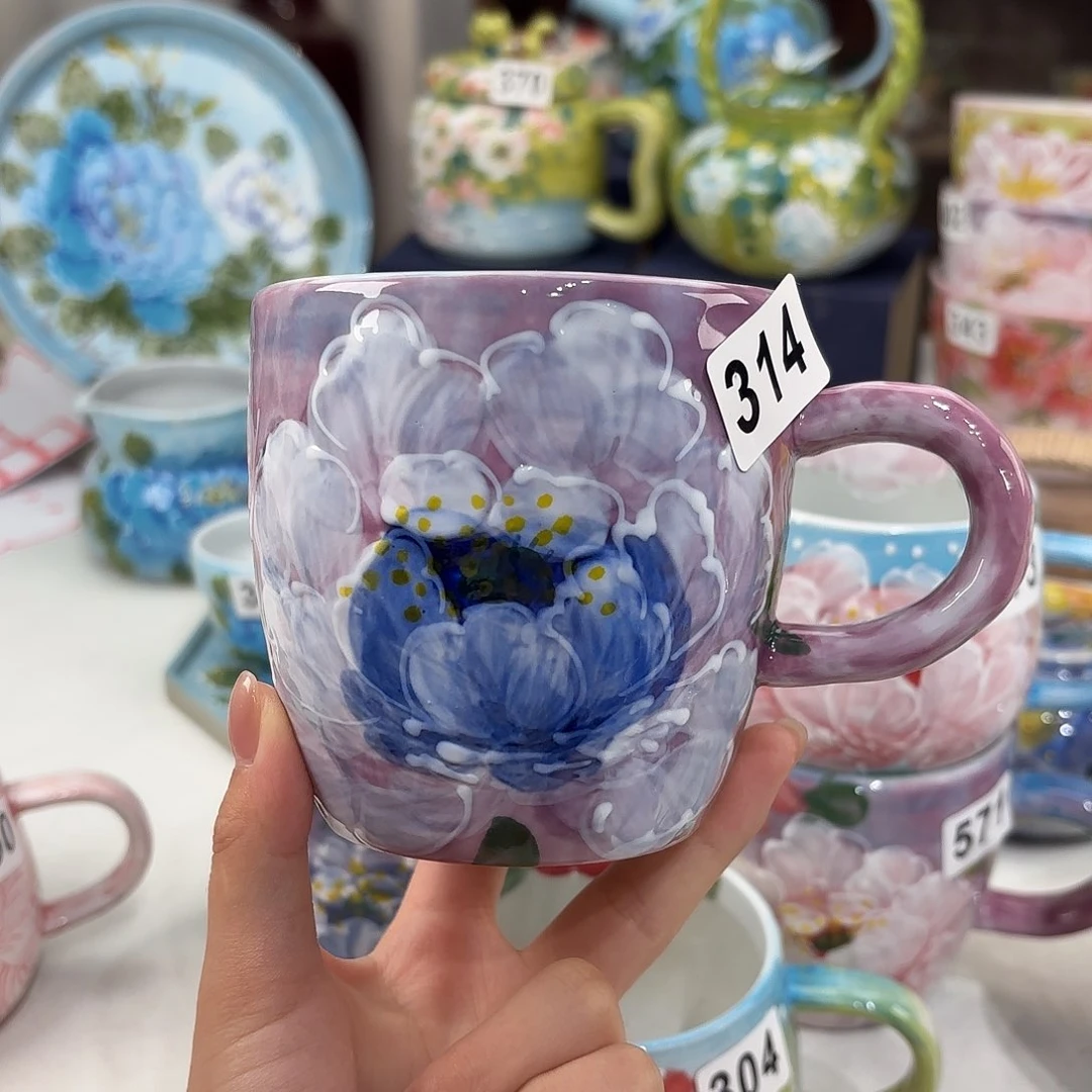 嗯***。景德镇手绘高温釉下彩陶瓷茶具