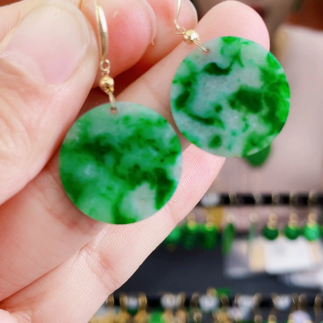 翡翠18K金镶嵌耳饰