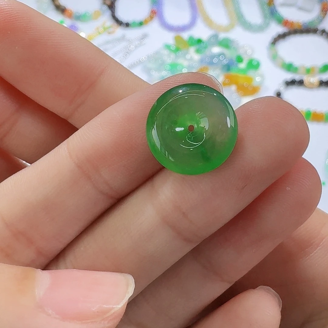 翡翠颈饰未镶嵌平安扣13.7-3.8