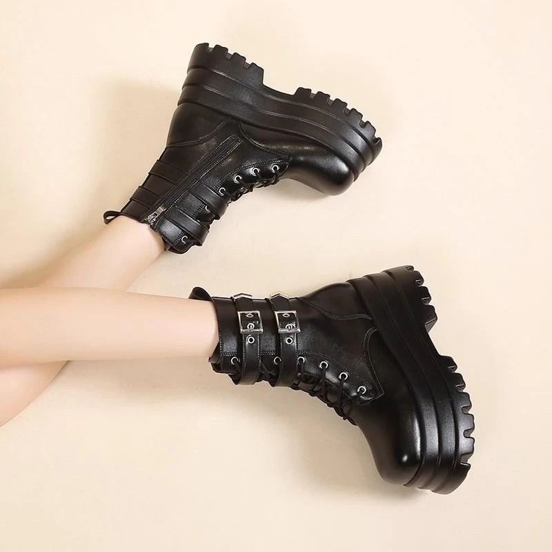 厚底英伦风马丁靴女短靴秋冬皮靴增高鞋哥特小个子机车靴骑士靴