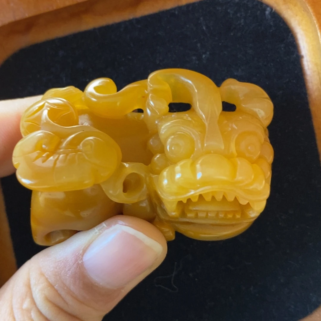 石英质玉（黄龙玉）颈饰未镶嵌L**y