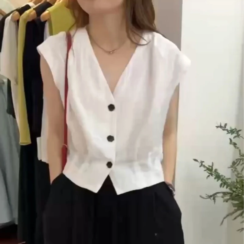 无袖气质小衫薄款纯色V领2025夏设计感简约上衣时尚休闲修身纯色