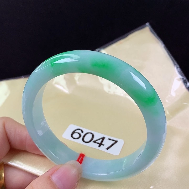 未镶嵌手镯翡翠59圈