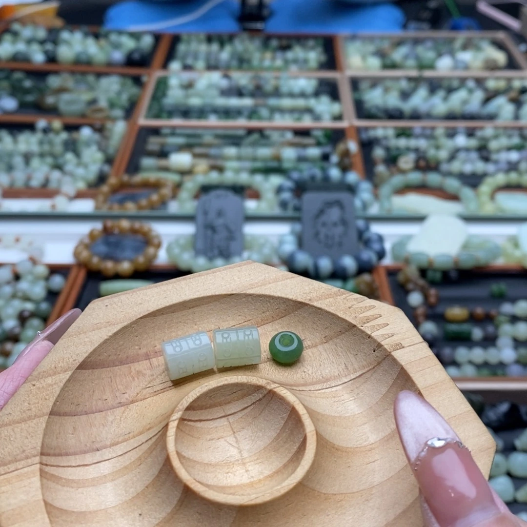 和田玉未镶嵌珠宝半成品