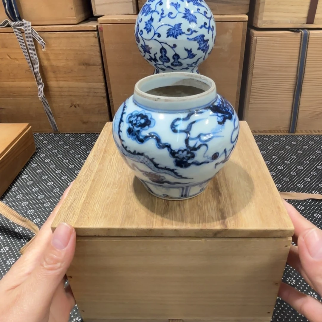 杯三抓青花龙纹小罐