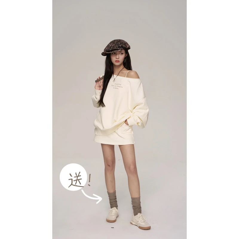 （青）时尚套装卫衣女长袖宽松版一字肩上衣短裙腿袜三件套XHTZ0704