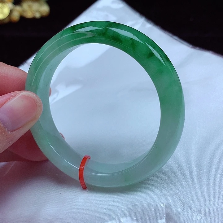 未镶嵌手镯翡翠52圈