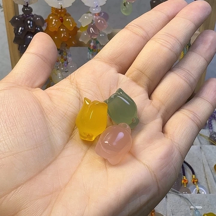 手机挂件福利款，彩色铃兰花