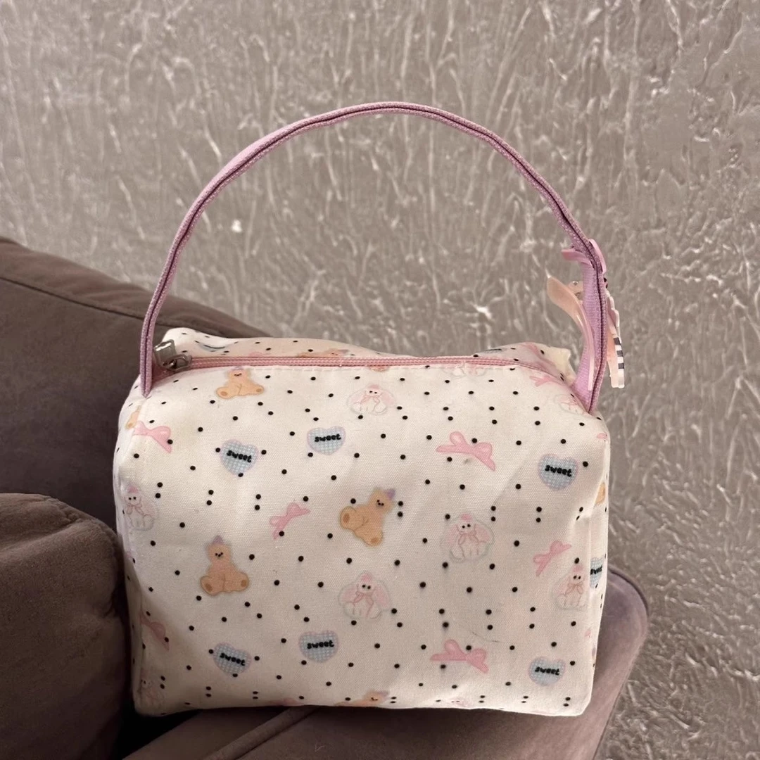 可爱小熊化妆包便携洗漱包少女心外出旅行收纳包大容量立体手提包