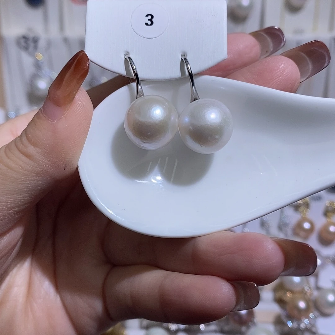 淡水珍珠耳饰未镶嵌w14.3有瑕疵