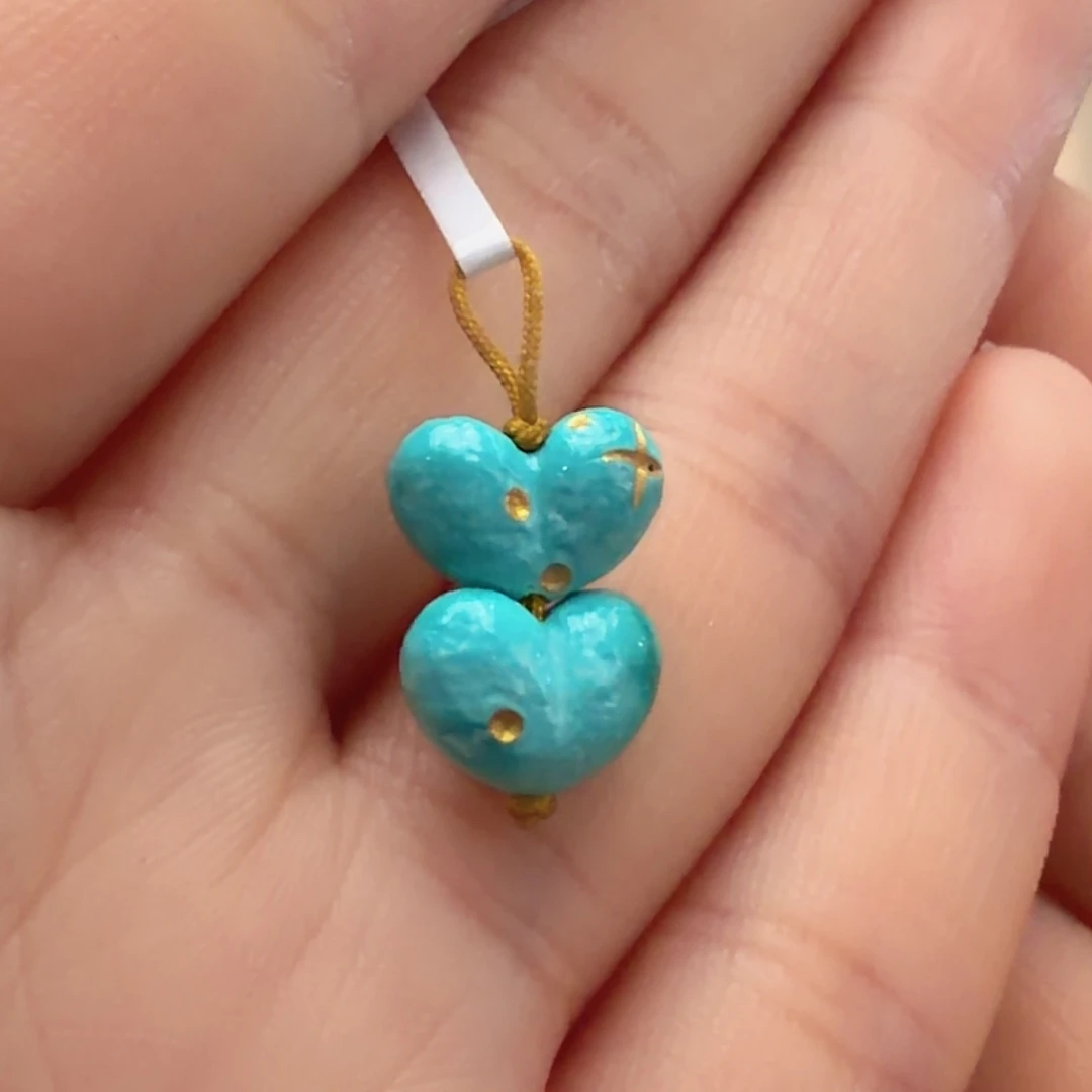 绿松石未镶嵌颈饰