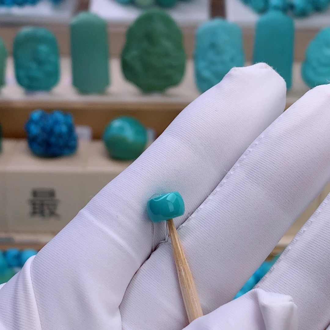 绿松石未镶嵌挂件