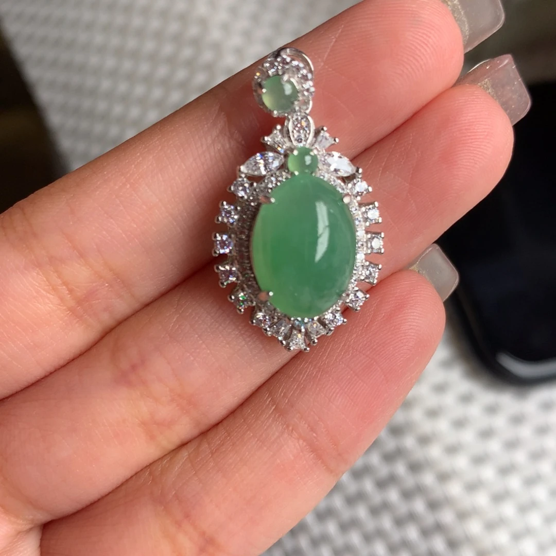 芊***迪翡翠银S925镶嵌项链吊坠