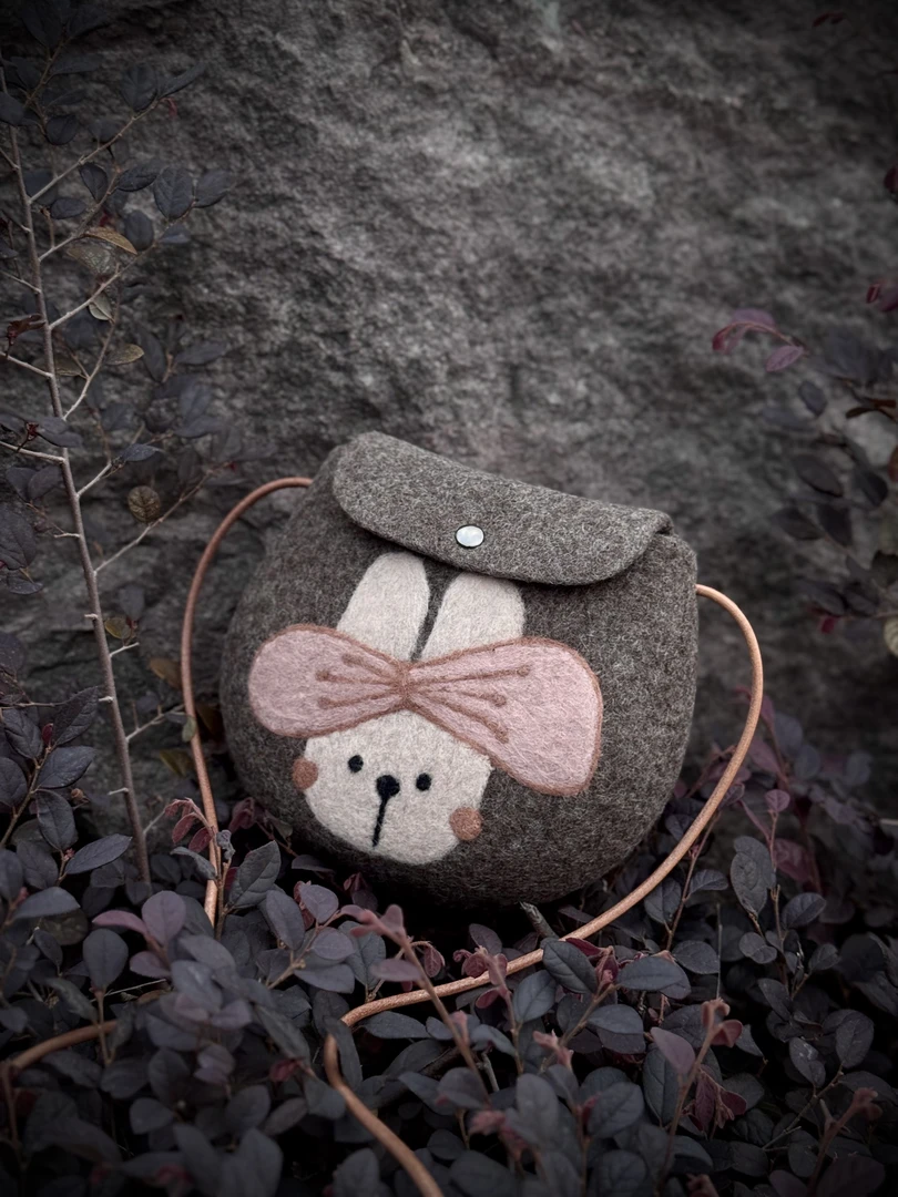 原创纯手工蛋蛋包特色手工艺女款斜挎创意森系复古可爱蝴蝶结兔子